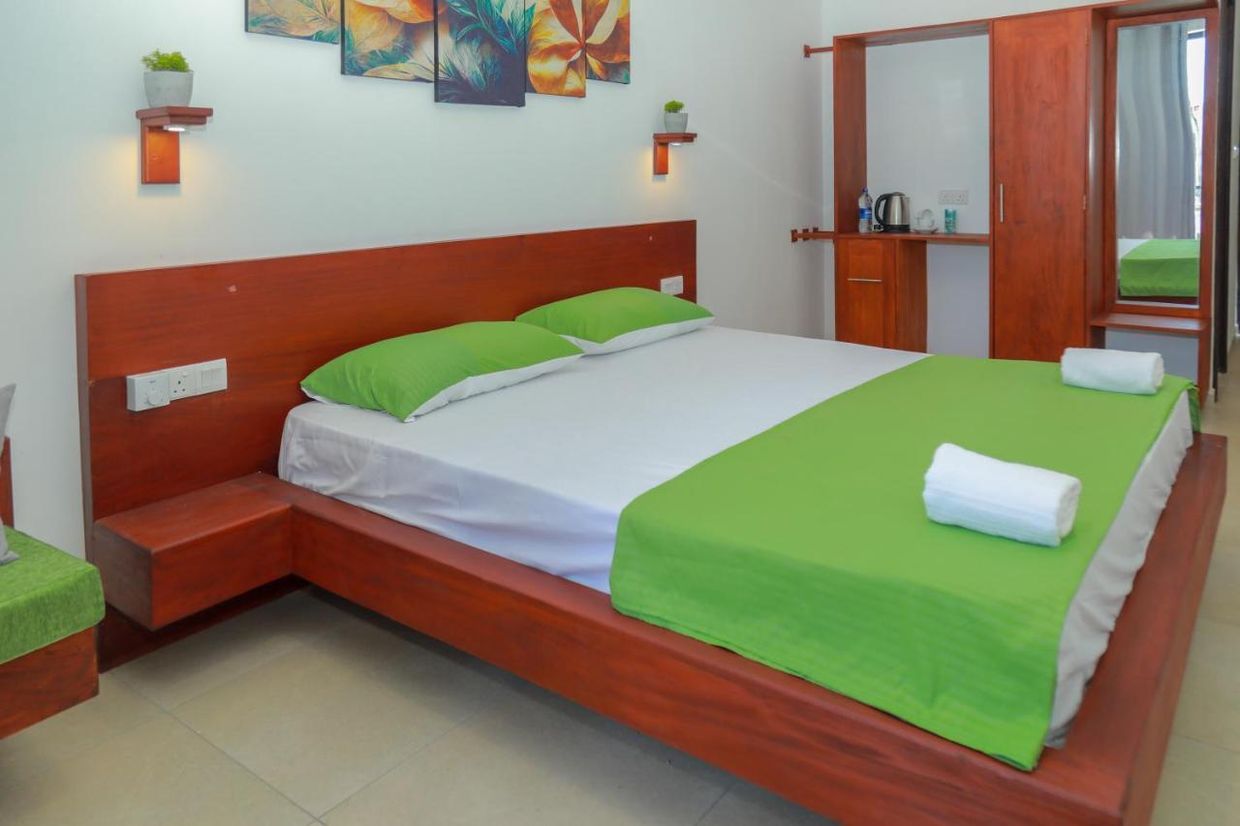 TRAVELLERS HOTEL HIKKADUWA - 7