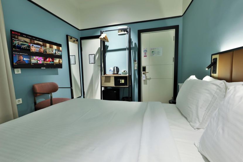 EA Exclusive Hotel - 2