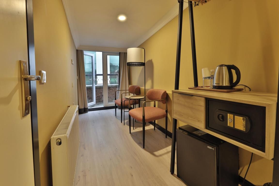EA Exclusive Hotel - 22