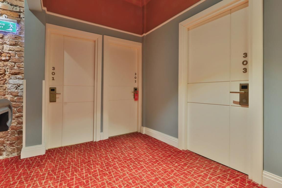 EA Exclusive Hotel - 27