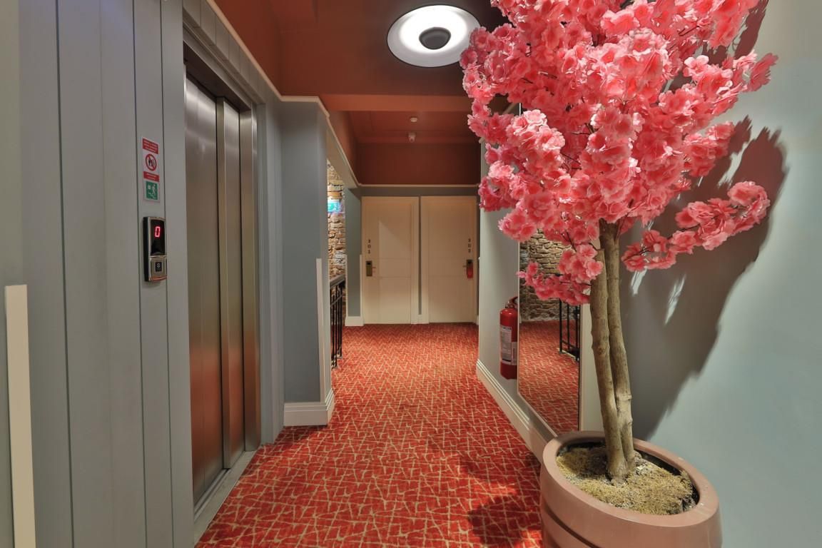 EA Exclusive Hotel - 29