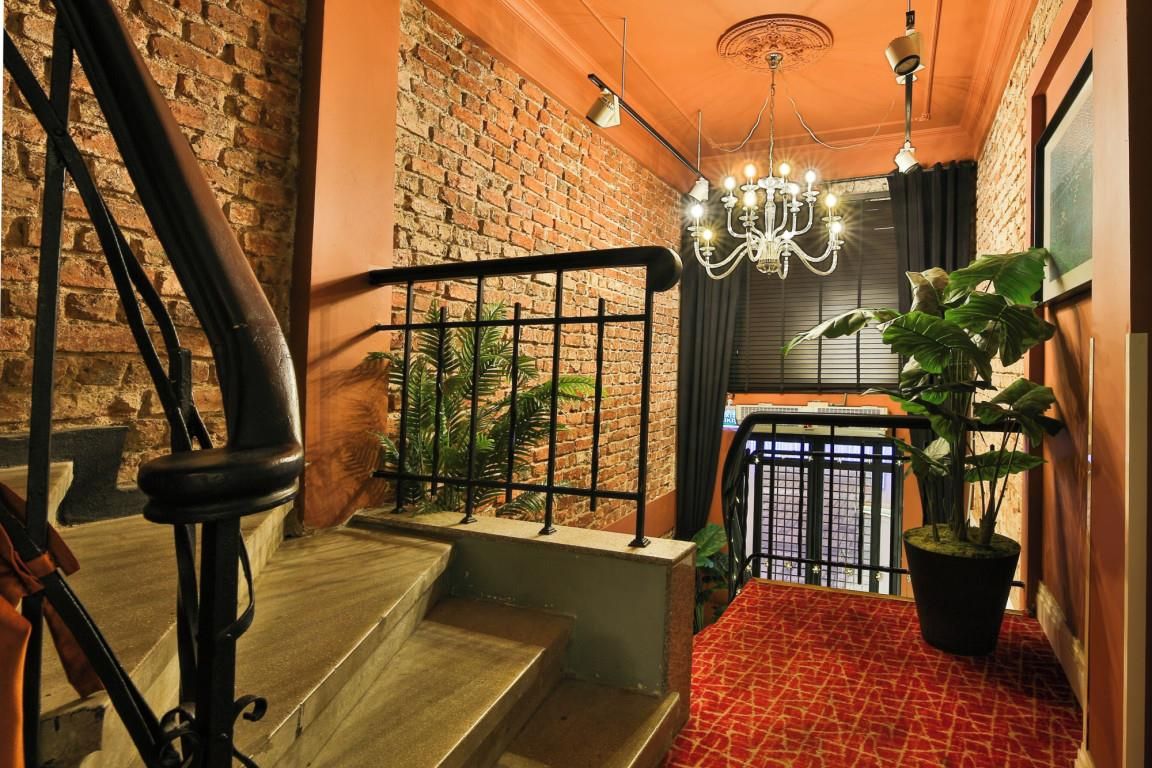 EA Exclusive Hotel - 32