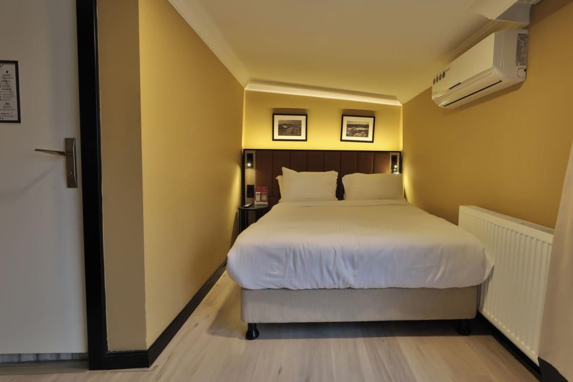 EA Exclusive Hotel - 7