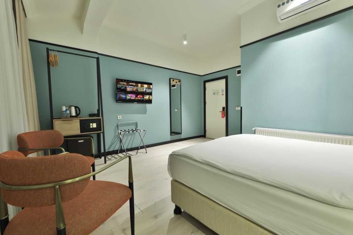 EA Exclusive Hotel - 10