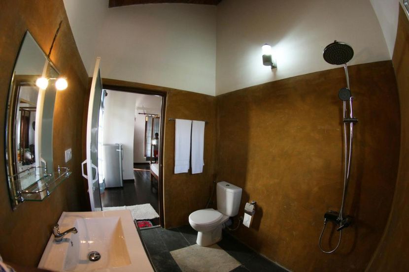 LAHIRU VILLA - 2