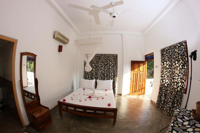 LAHIRU VILLA - 4