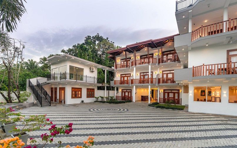 SOUTHERN BLUE SAPPHIRE - 1