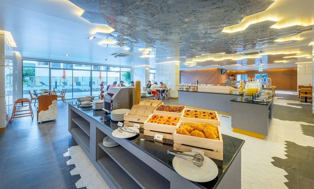 BEEHIVE BOUTIQUE PHUKET HOTEL - 37