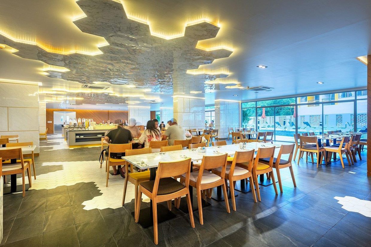 BEEHIVE BOUTIQUE PHUKET HOTEL - 41