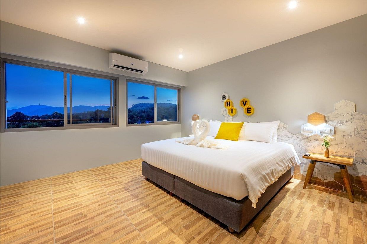 BEEHIVE BOUTIQUE PHUKET HOTEL - 8