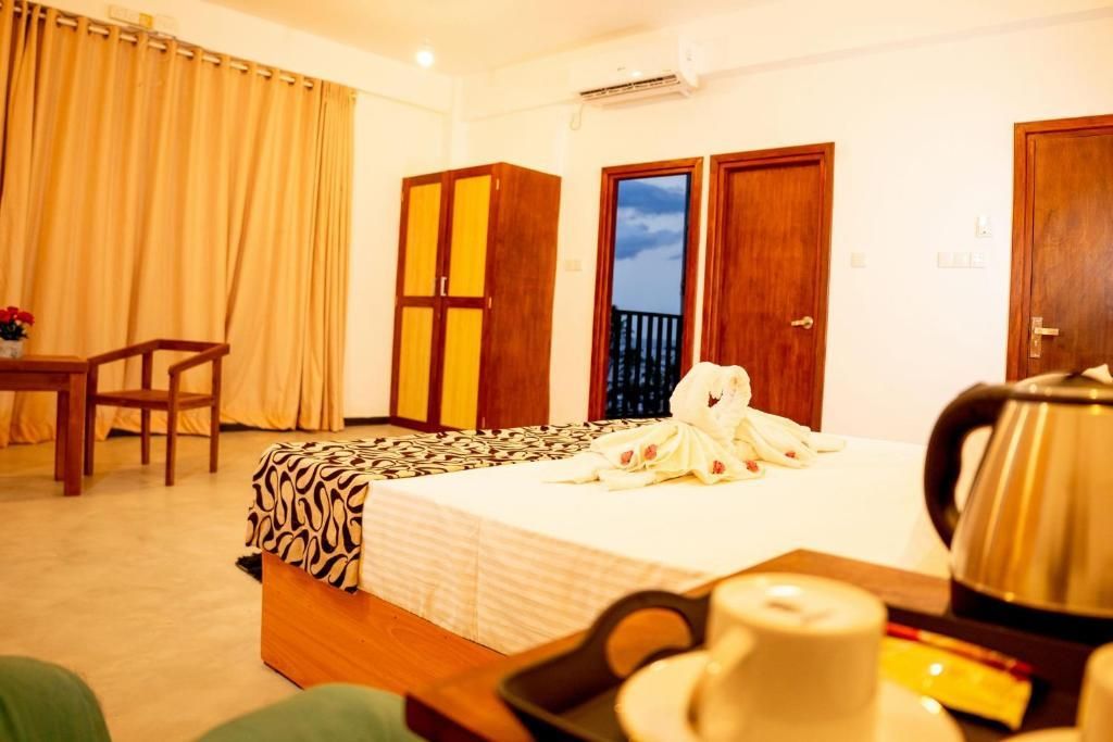 TEVINS PLACE HOTEL - 3