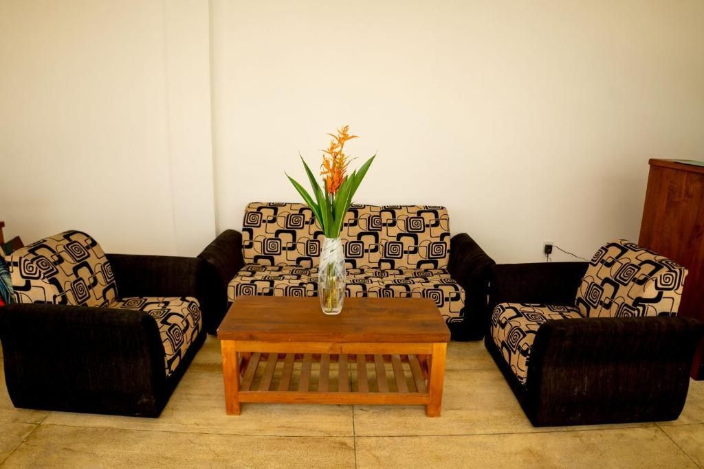 TEVINS PLACE HOTEL - 23