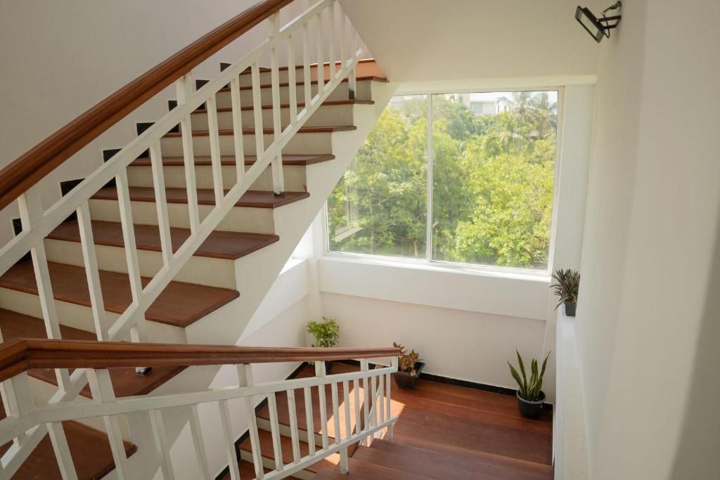 TEVINS PLACE HOTEL - 5