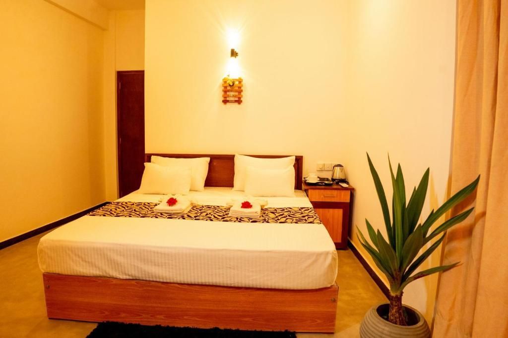 TEVINS PLACE HOTEL - 9