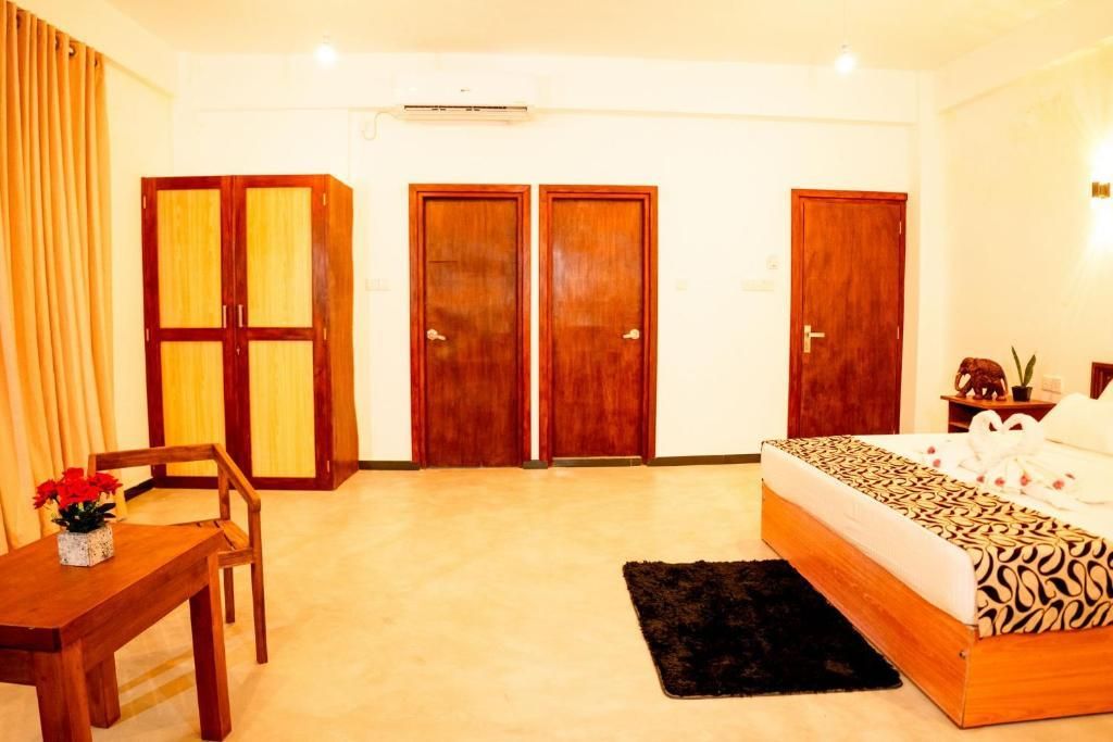 TEVINS PLACE HOTEL - 10