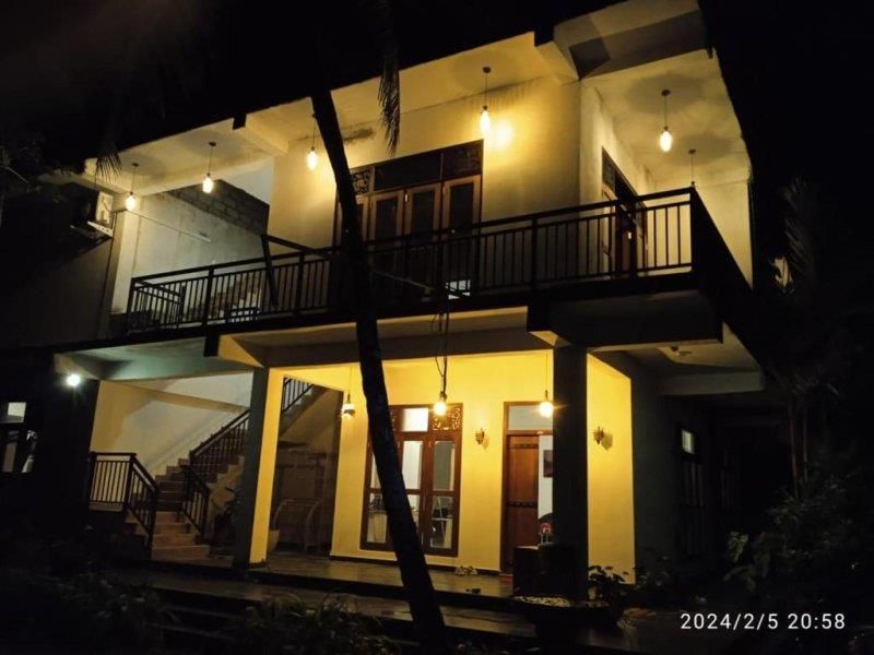 MOUNT EDGE VILLA - 1
