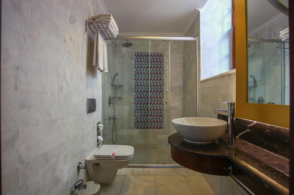 Gazetta Suite - 23