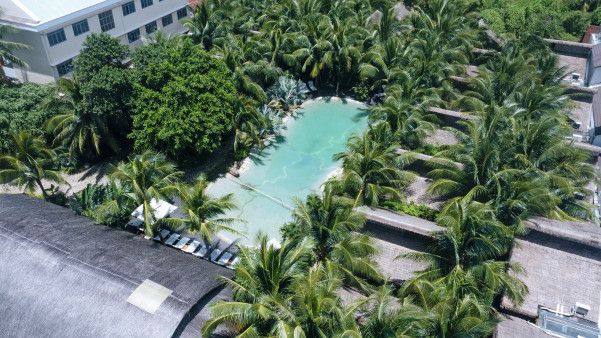M VILLAGE TROPICAL - 2