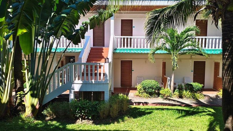 TOUCH SEA BOUTIQUE HOTEL AND BISTRO - 1