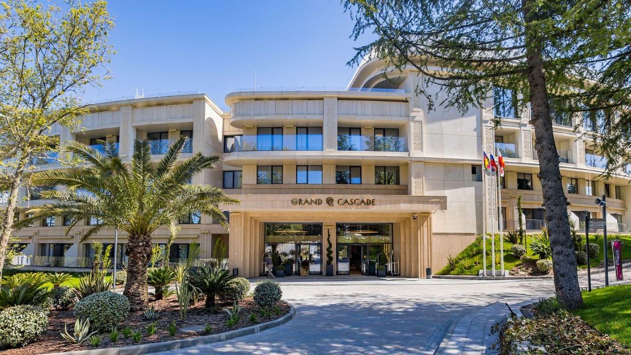 GRAND CASCADE, ГК - 1