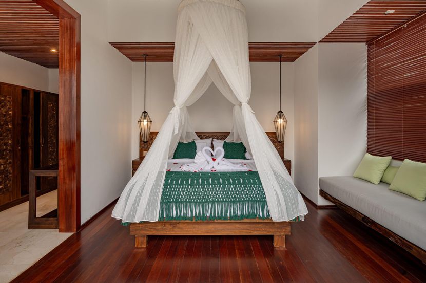 E SANCTUARY RESORT - 2