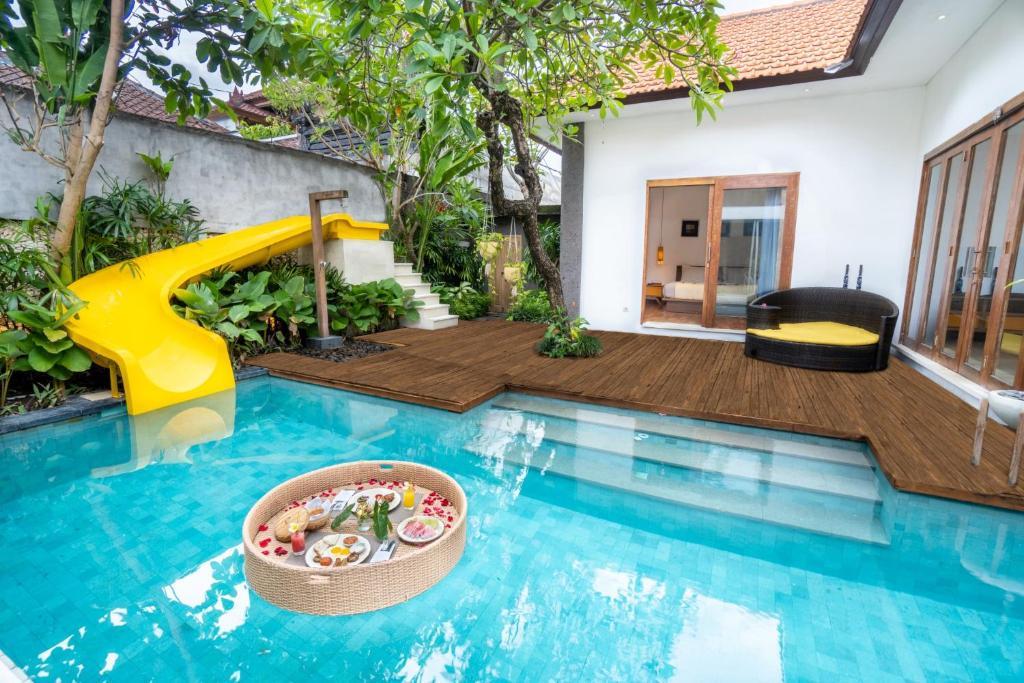 LA MIRA VILLA - 1
