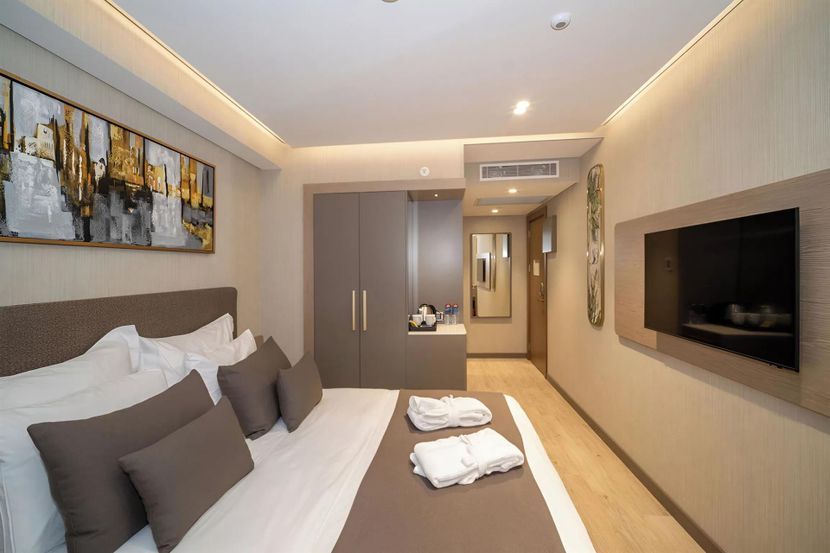 Rayelin Hotel Old Town - 3