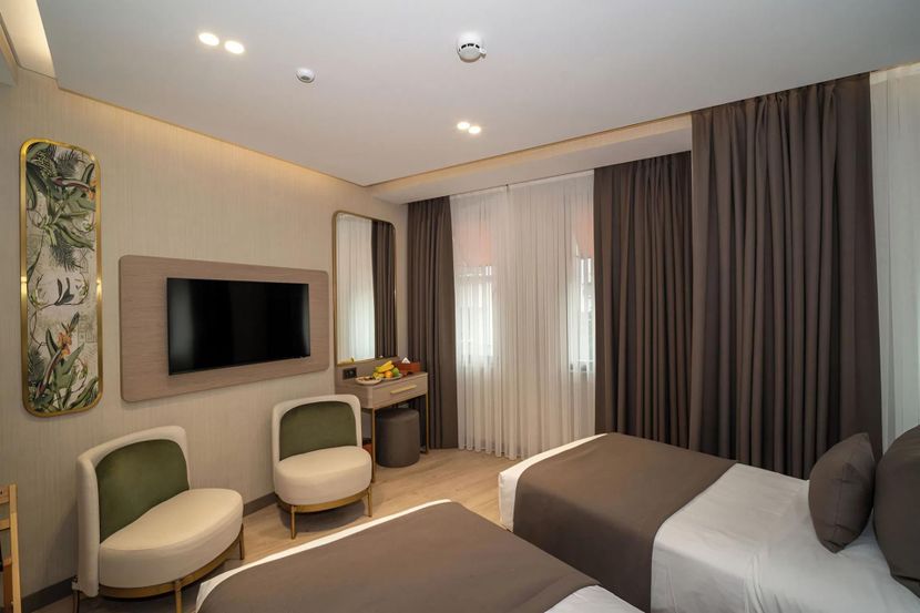 Rayelin Hotel Old Town - 5