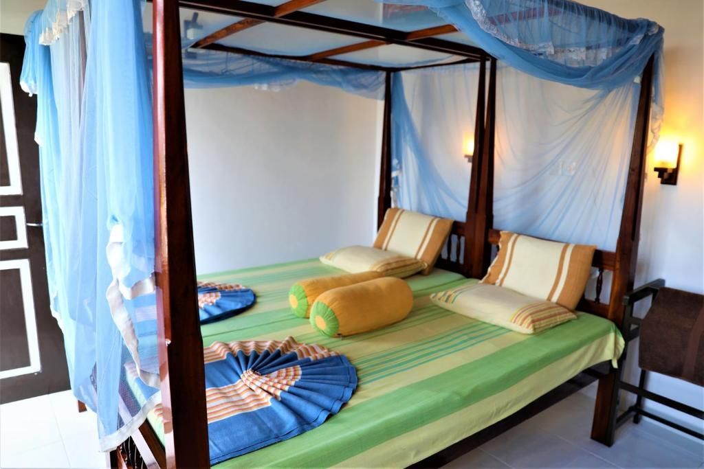 MAIN REEF GUESTHOUSE - 8
