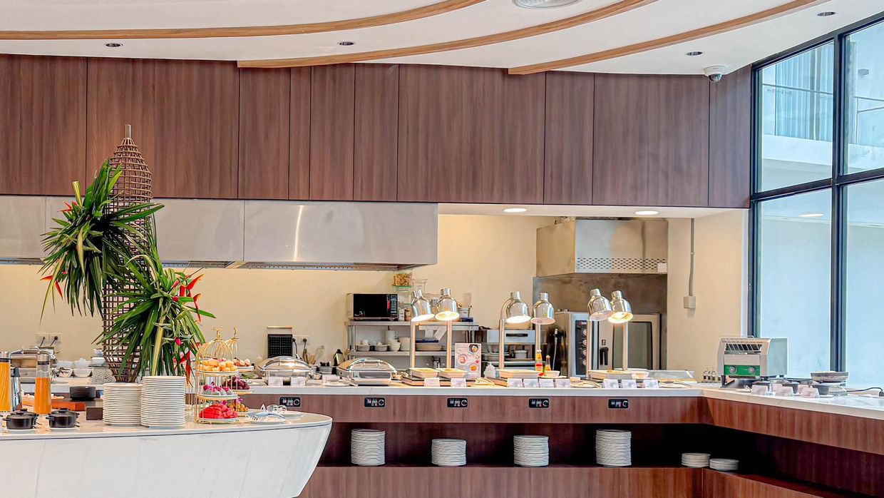 LAYA SUITES & RESIDENCES - 11