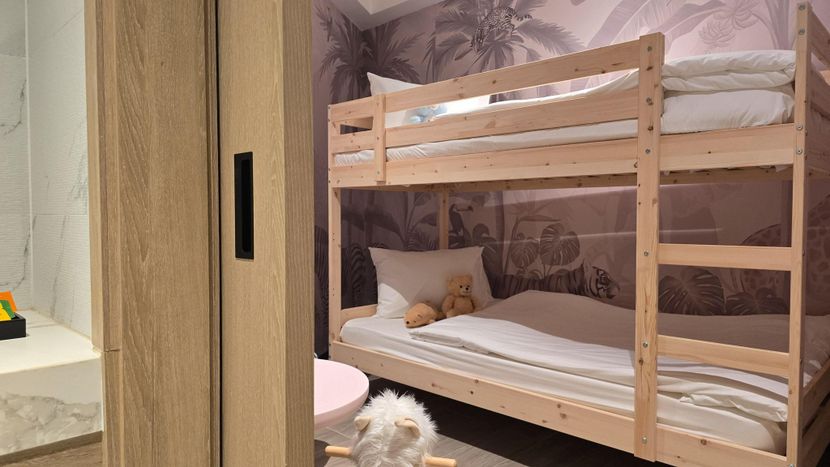 LAYA SUITES & RESIDENCES - 6