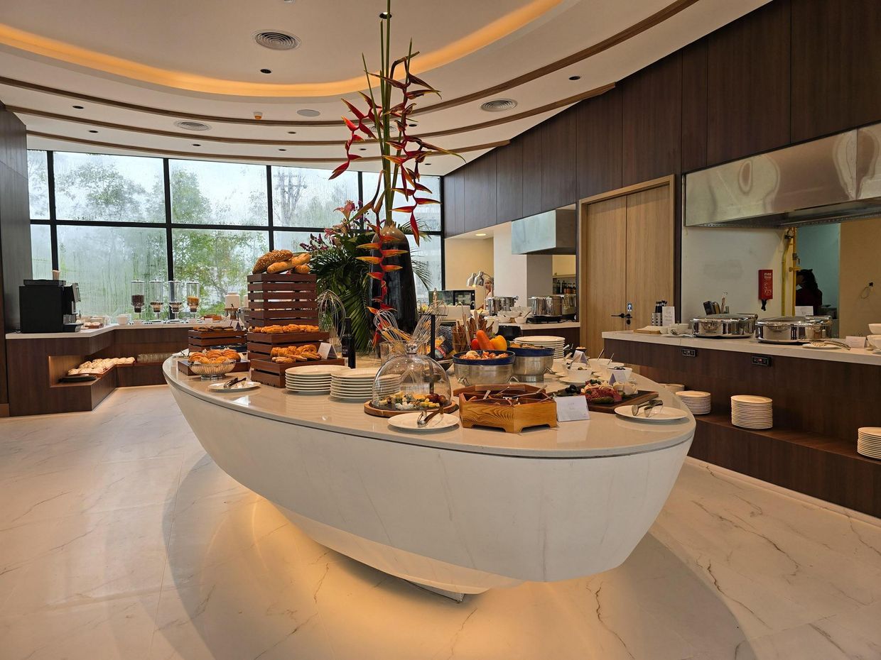 LAYA SUITES & RESIDENCES - 8