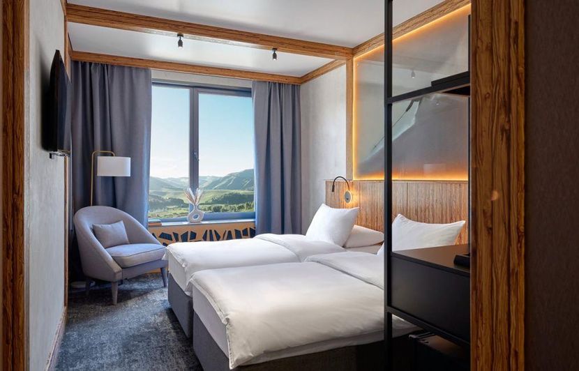 СРЕДИ ГОР, отель - 2