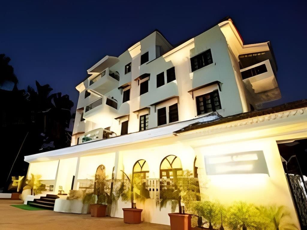 SILVER SANDS HIDEAWAY - 1