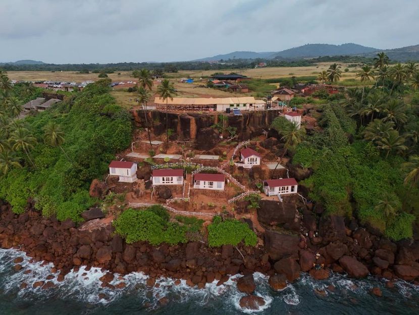 RED CRAB ECO RESORTS - CABO DE RAMA - 1