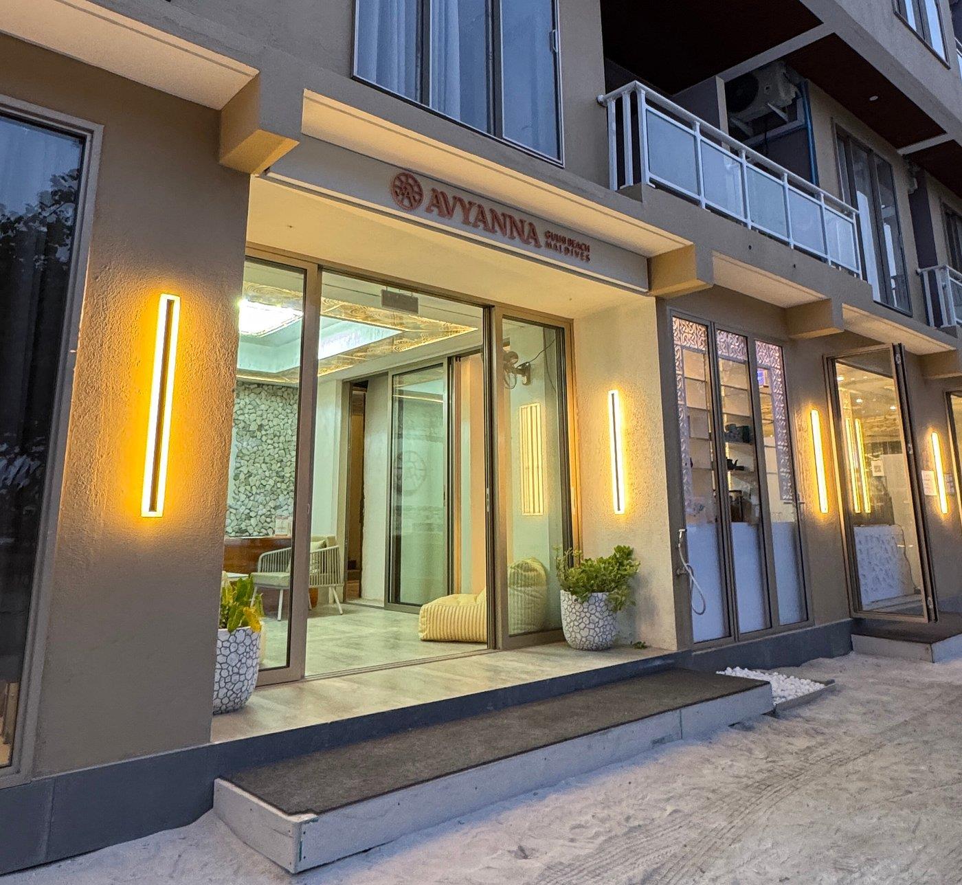 AVYANNA GULHI BEACH HOTEL - 1
