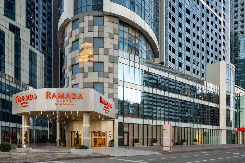 RAMADA PLAZA BY WYNDHAM BATUMI - 2