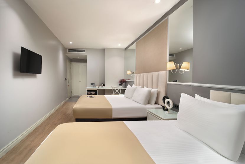 Ess Hotel - 1