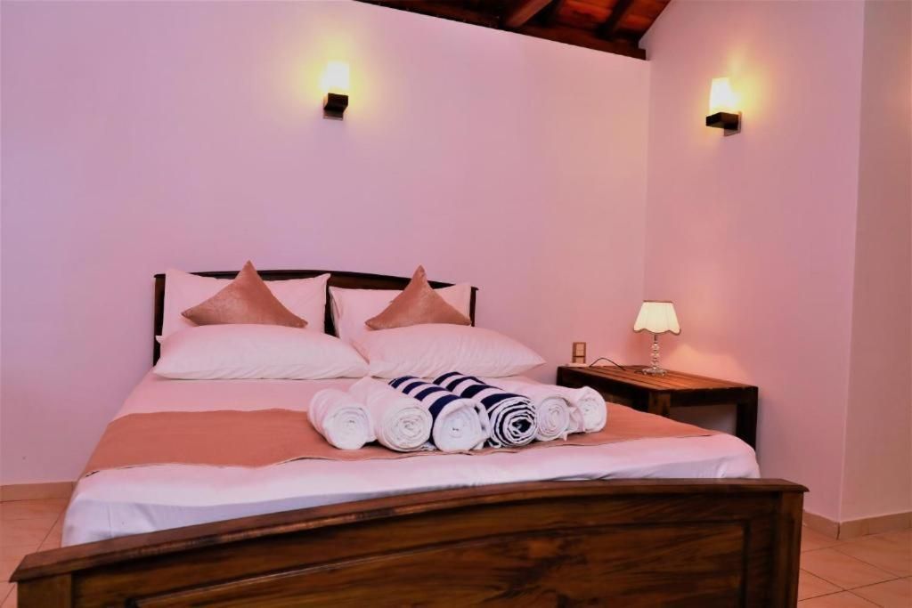 SHENORA BEACH HOTEL - 4