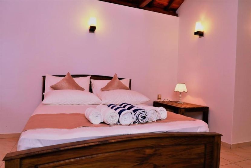 SHENORA BEACH HOTEL - 4