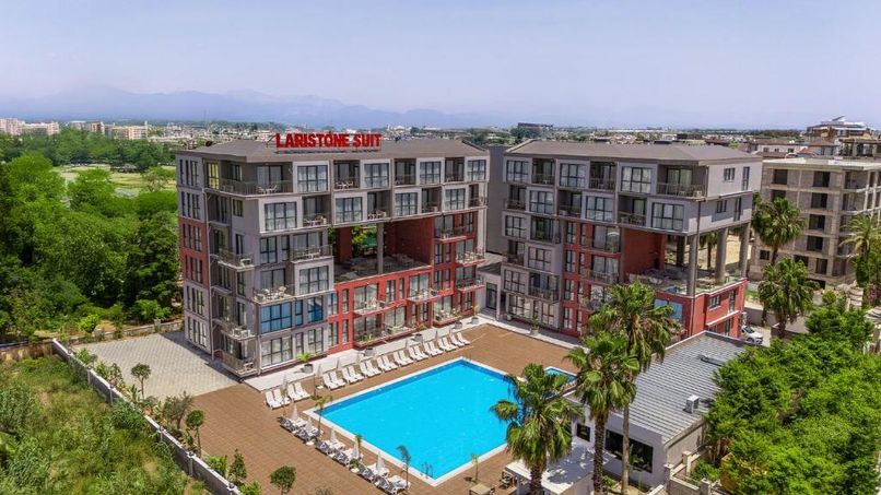 Laristone Suite & Spa - 1