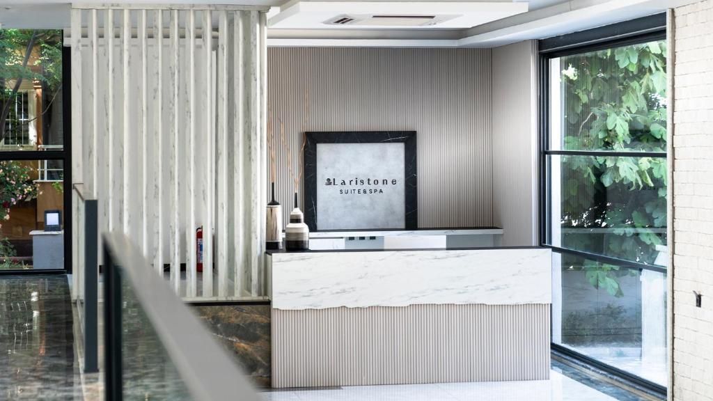 Laristone Suite & Spa - 14