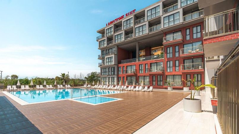 Laristone Suite & Spa - 3