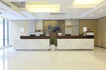 SHANGHAI GONGKANG HOLIDAY INN EXPRESS (上海共康智选假日酒店) - 1