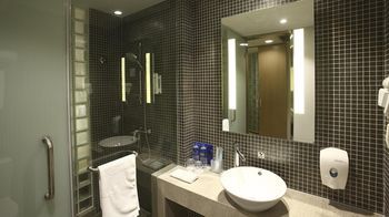 SHANGHAI GONGKANG HOLIDAY INN EXPRESS (上海共康智选假日酒店) - 2