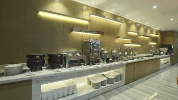 SHANGHAI GONGKANG HOLIDAY INN EXPRESS (上海共康智选假日酒店) - 5