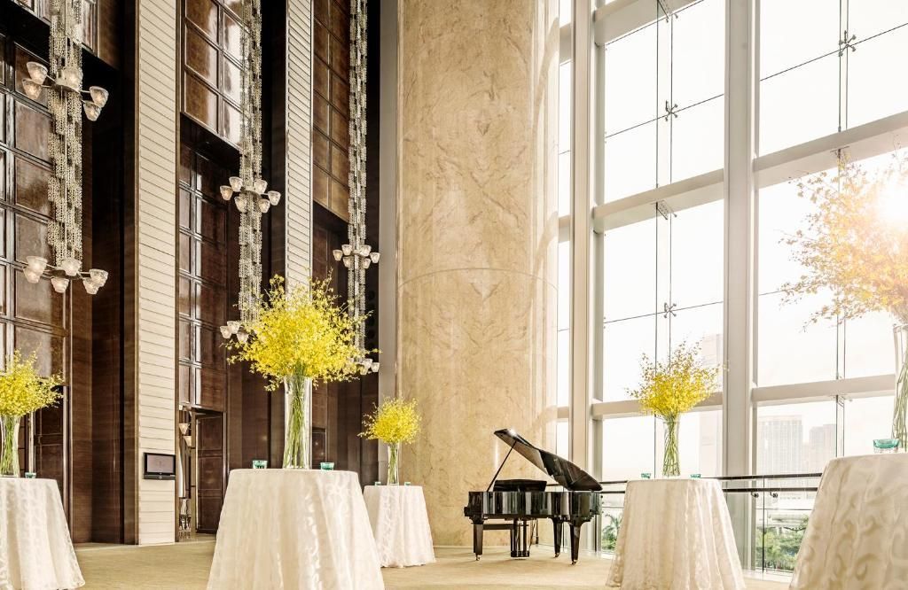 FOUR SEASONS HOTEL HONG KONG - 16