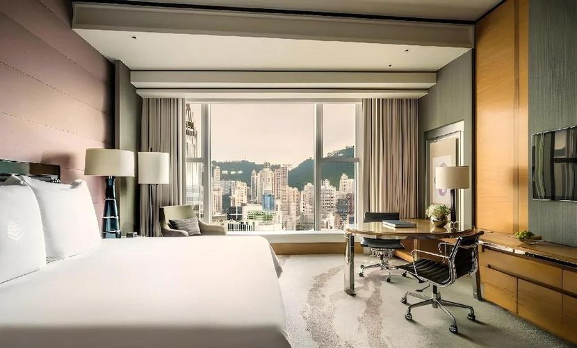FOUR SEASONS HOTEL HONG KONG - 5