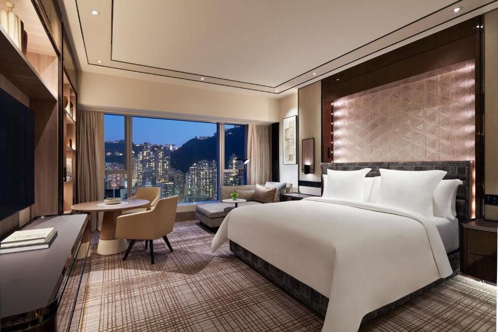 FOUR SEASONS HOTEL HONG KONG - 7