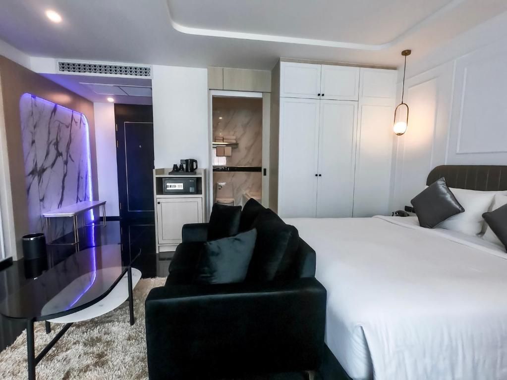 RATRI HOTEL PHUKET OLD TOWN - 20